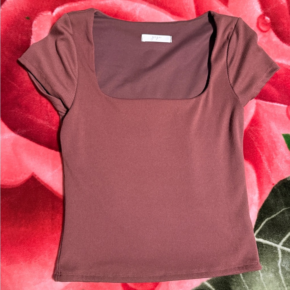 Gage Medium Brown Top